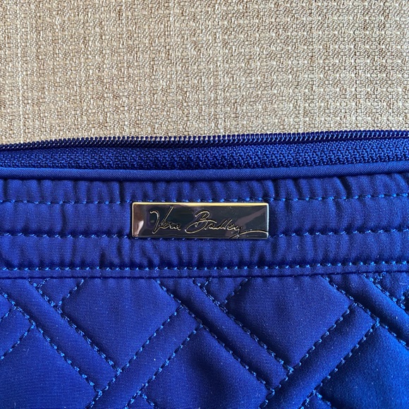 NWOT Vera Bradley Wristlet - Picture 4 of 7